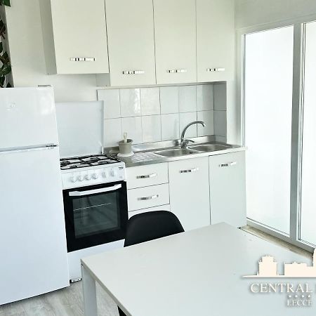 Lecce Central Flat - Attico Con Patio E Parcheggio Privato Apartment ภายนอก รูปภาพ